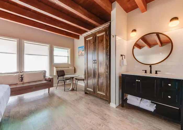 Taos Motor Lodge