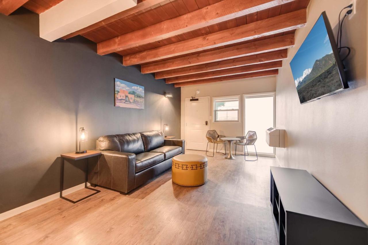 Hotel Taos Motor
